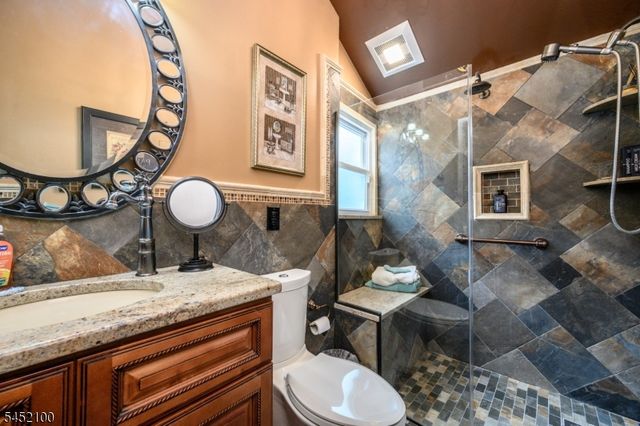 147 Claremont Ave, Verona Twp., NJ 07044