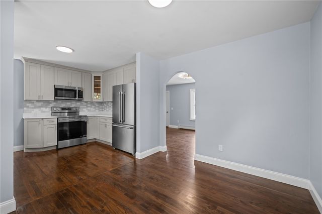 126 Alton Bradford Road, Hopkinton, RI 02808
