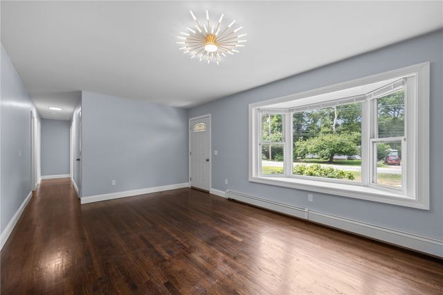 126 Alton Bradford Road, Hopkinton, RI 02808