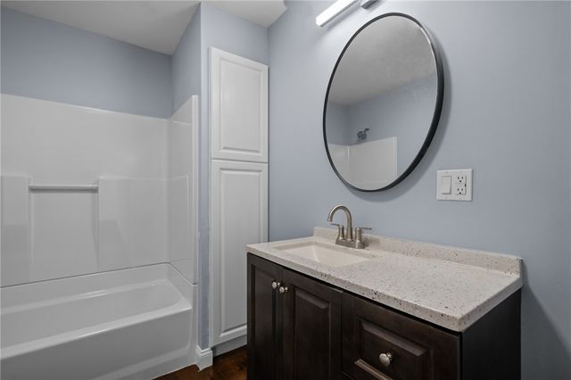 126 Alton Bradford Road, Hopkinton, RI 02808