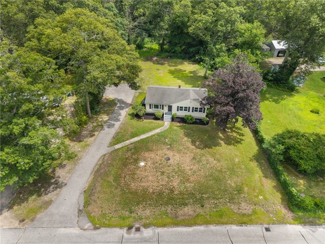 126 Alton Bradford Road, Hopkinton, RI 02808