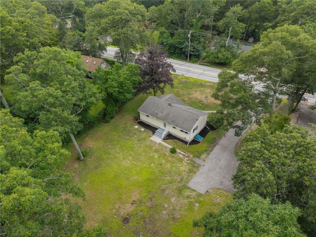 126 Alton Bradford Road, Hopkinton, RI 02808