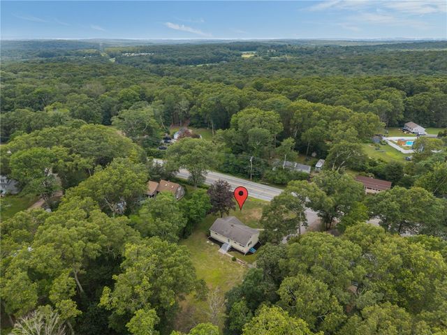 126 Alton Bradford Road, Hopkinton, RI 02808