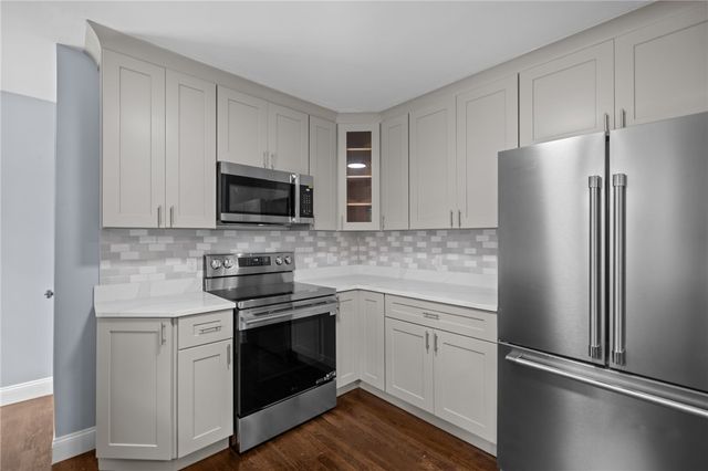 126 Alton Bradford Road, Hopkinton, RI 02808