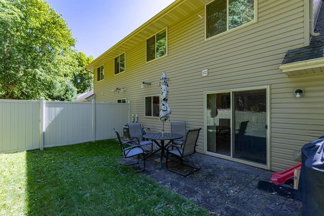 1914-1916 BROOK VIEW COURT, Wausau, WI 54403