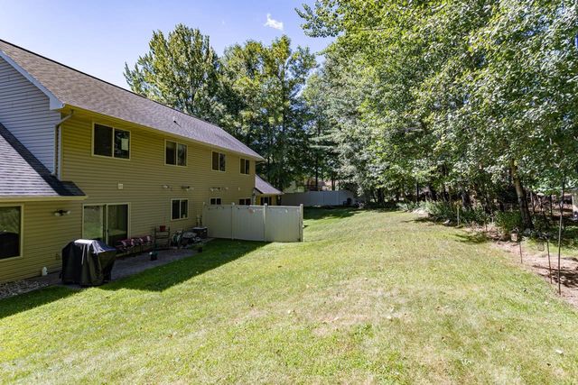 1914-1916 BROOK VIEW COURT, Wausau, WI 54403