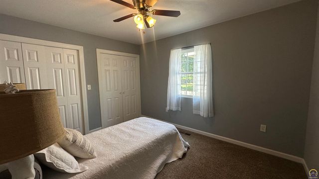 517 S Cottonwood ST, Emporia, KS 66801