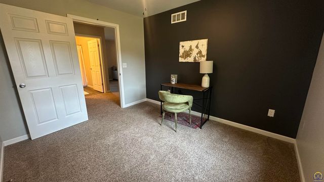 517 S Cottonwood ST, Emporia, KS 66801