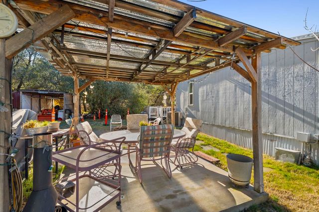 11991 Black Dr, Big Oak Flat, CA 95305