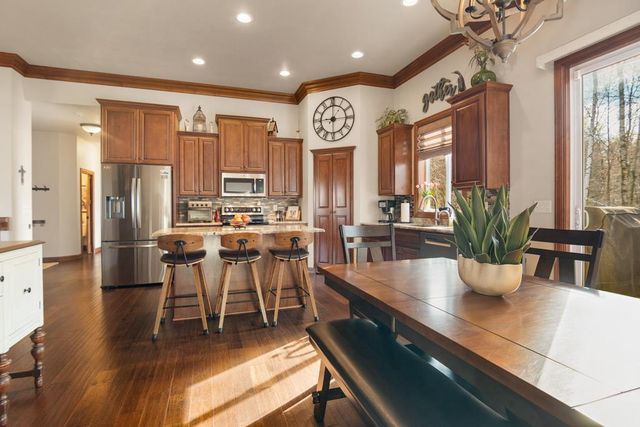 1024 FAVERSHAM WAY, Green Bay, WI 54313