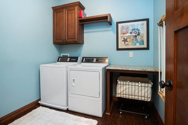 1024 FAVERSHAM WAY, Green Bay, WI 54313