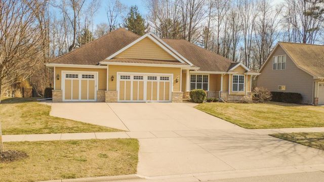 1024 FAVERSHAM WAY, Green Bay, WI 54313