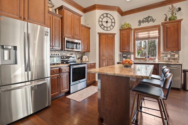1024 FAVERSHAM WAY, Green Bay, WI 54313