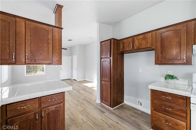 2424 Grandview Terrace, Rosamond, CA 93560