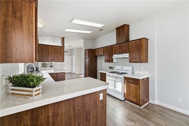 2424 Grandview Terrace, Rosamond, CA 93560
