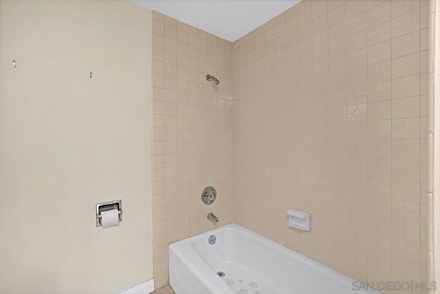 16618 Orilla Dr, San Diego, CA 92128