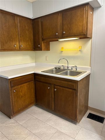 525 Franklin St, Freeport Boro, PA 16229