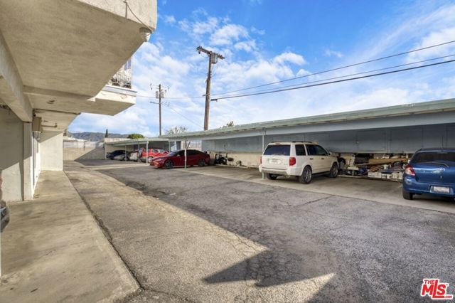 8750 Owensmouth Avenue, Canoga Park (los Angeles), CA 91304