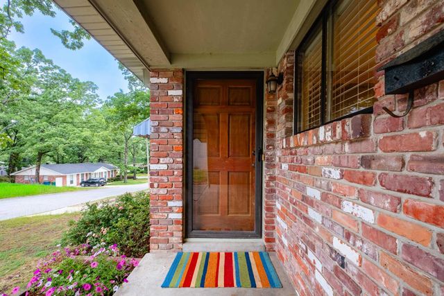 9604 Temple Drive, Little Rock, AR 72205