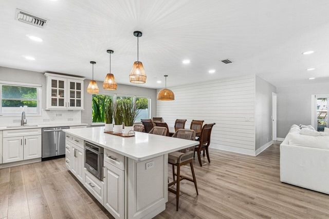 106 Periwinkle Drive, Hypoluxo, FL 33462