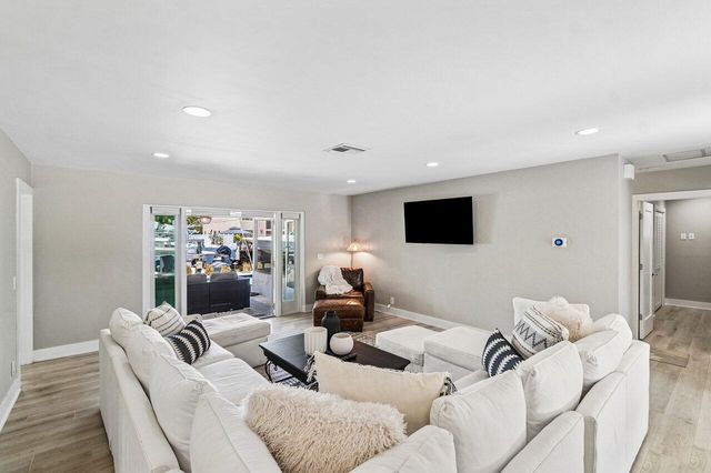 106 Periwinkle Drive, Hypoluxo, FL 33462
