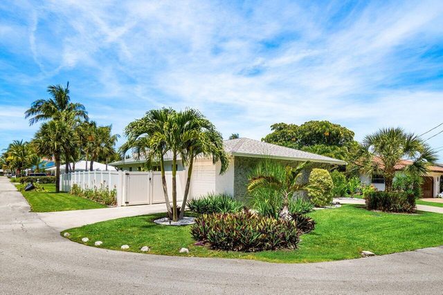 106 Periwinkle Drive, Hypoluxo, FL 33462