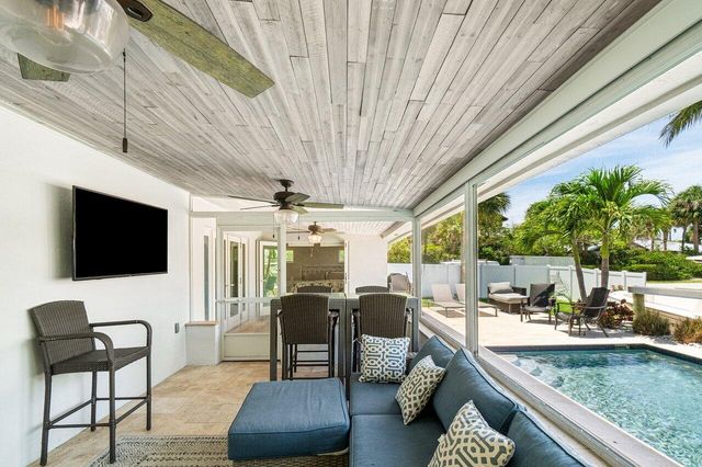 106 Periwinkle Drive, Hypoluxo, FL 33462