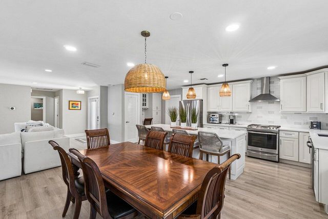 106 Periwinkle Drive, Hypoluxo, FL 33462