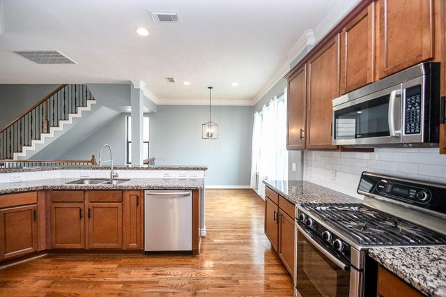 2222 Hilshire Lake Drive, Houston, TX 77080