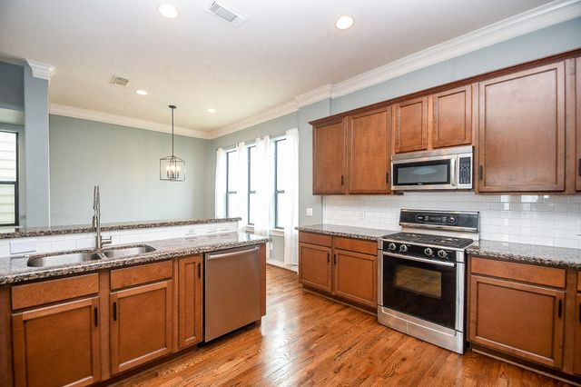 2222 Hilshire Lake Drive, Houston, TX 77080