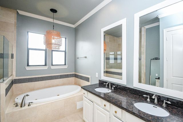 2222 Hilshire Lake Drive, Houston, TX 77080