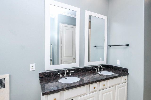 2222 Hilshire Lake Drive, Houston, TX 77080