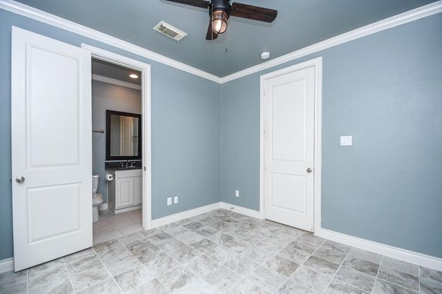 2222 Hilshire Lake Drive, Houston, TX 77080