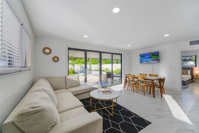 415 NW 133rd St, North Miami, FL 33168