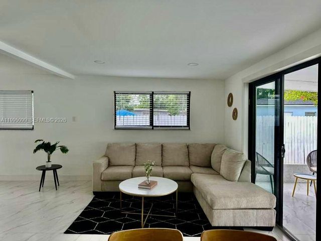 415 NW 133rd St, North Miami, FL 33168