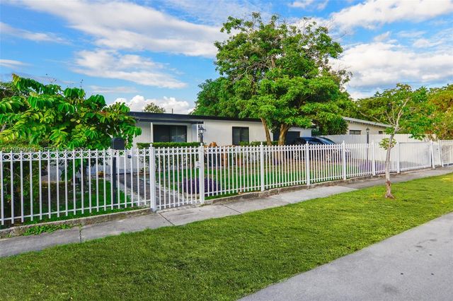 415 NW 133rd St, North Miami, FL 33168