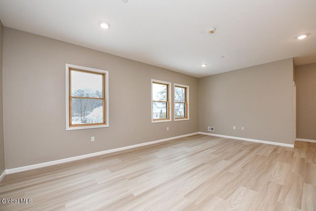 1859 Western Avenue 201, Guilderland, NY 12203