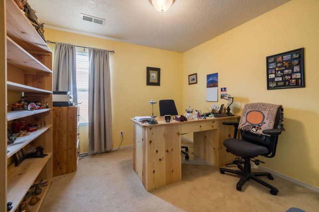 2700 Violeta Circle SE, Rio Rancho, NM 87124