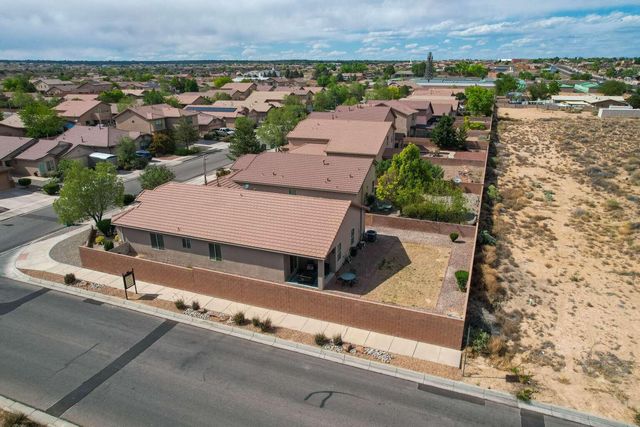 2700 Violeta Circle SE, Rio Rancho, NM 87124