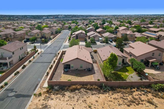2700 Violeta Circle SE, Rio Rancho, NM 87124