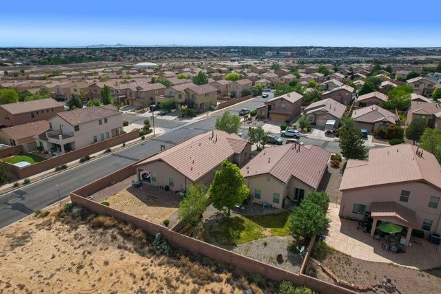 2700 Violeta Circle SE, Rio Rancho, NM 87124