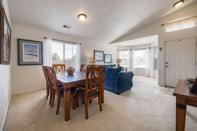 2700 Violeta Circle SE, Rio Rancho, NM 87124