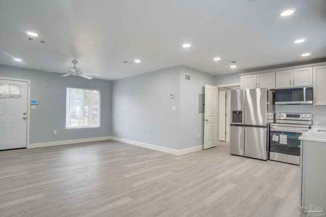 114 Altamont Rd, Pensacola, FL 32503