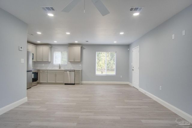 114 Altamont Rd, Pensacola, FL 32503