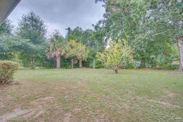 114 Altamont Rd, Pensacola, FL 32503