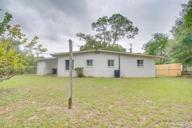 114 Altamont Rd, Pensacola, FL 32503
