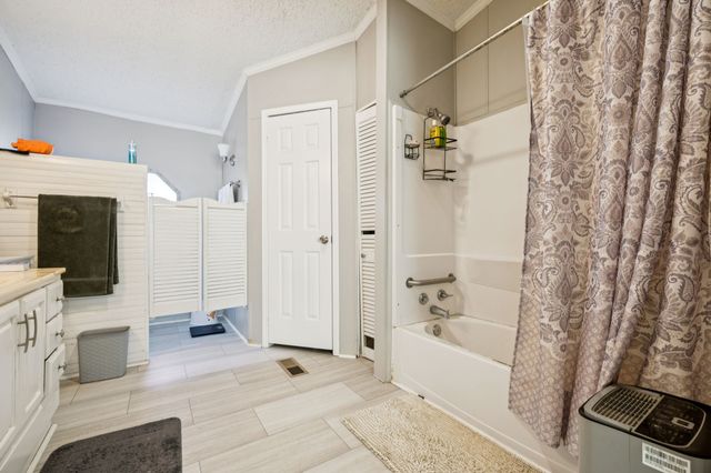 1740 Hazelwood Dr, Ashland City, TN 37015