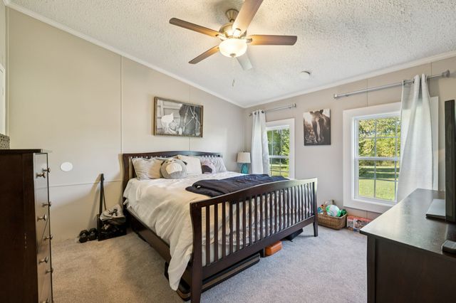 1740 Hazelwood Dr, Ashland City, TN 37015