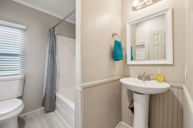 1740 Hazelwood Dr, Ashland City, TN 37015