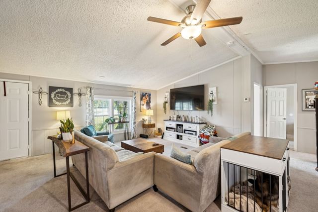 1740 Hazelwood Dr, Ashland City, TN 37015